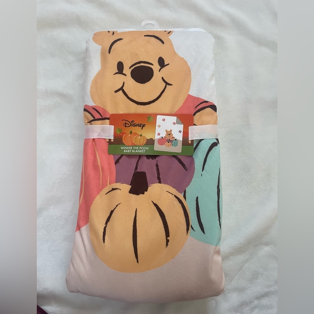 NWT Disney Pumpkin Winnie the Pooh Baby Blanket